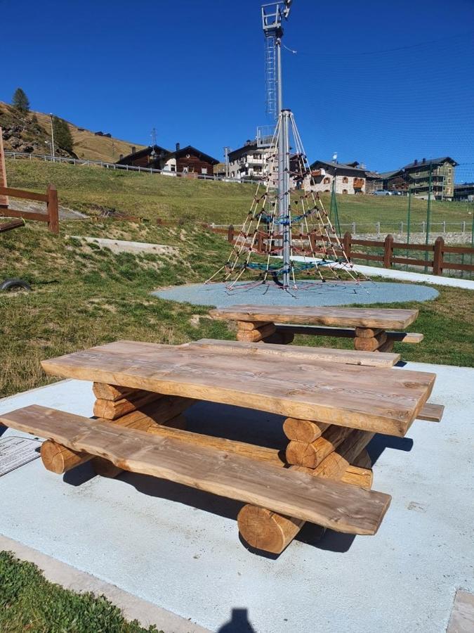 Pianeta Oro Chalet Allegra Livigno Esterno foto